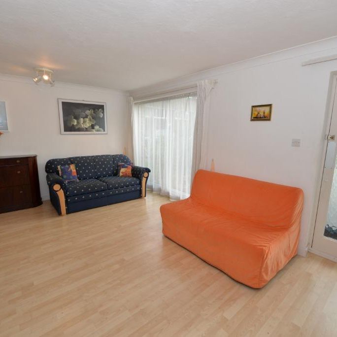 3 bedroom terraced house to rent - Photo 1