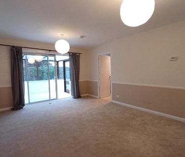 2 bed detached bungalow for rent in Currie - Photo 2