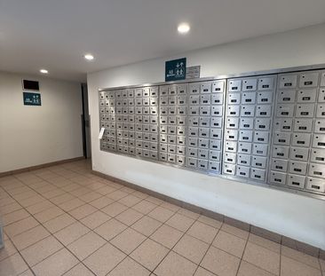 45 Holland Avenue - 702 - Photo 4