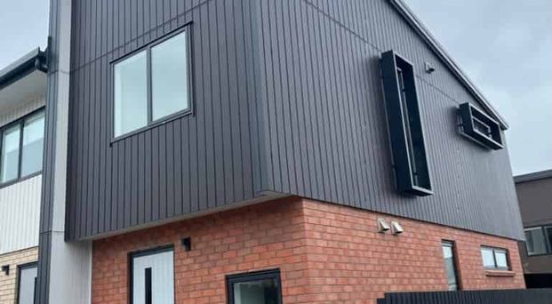 Brand-New 2-Bedroom Corner Townhouse – Glen Eden - Photo 1