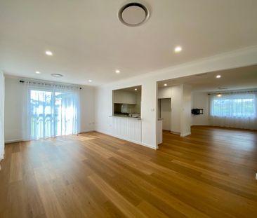 Beautifully Renovated - Photo 5