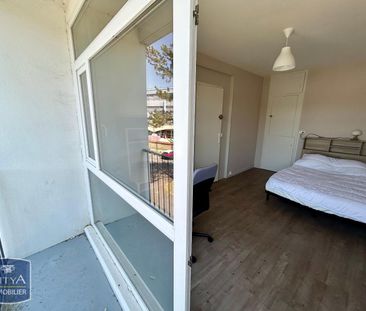 Location Appartement 4 pièces 73m² MONT ST AIGNAN 76130 - Photo 5