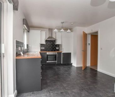 29 Collinward Gardens, Glengormley, Newtownabbey, BT36 6DS - Photo 5