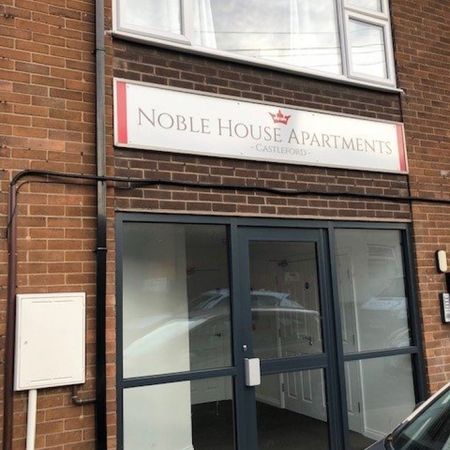 1 bed Apartment - To Let - Photo 4