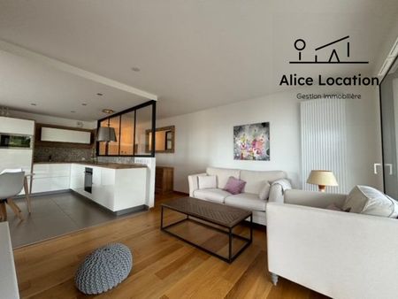 Location Appartement 3 pièces 71m² EVIAN LES BAINS 74500 - Photo 2