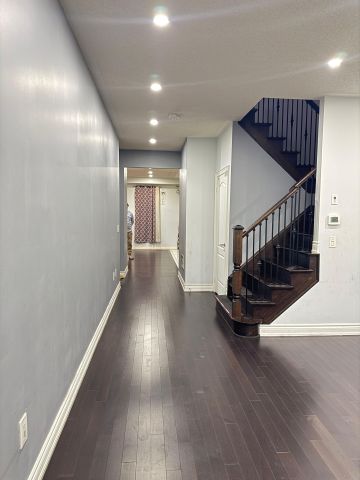 For Lease - 9 Grove End Way, Brampton, Ontario - Photo 4