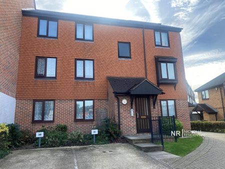 1 bedroom ground floor flat to rent - Photo 4