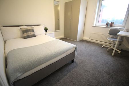 Flat 79, Samara Plaza, LS2 9DU, Leeds - Photo 4