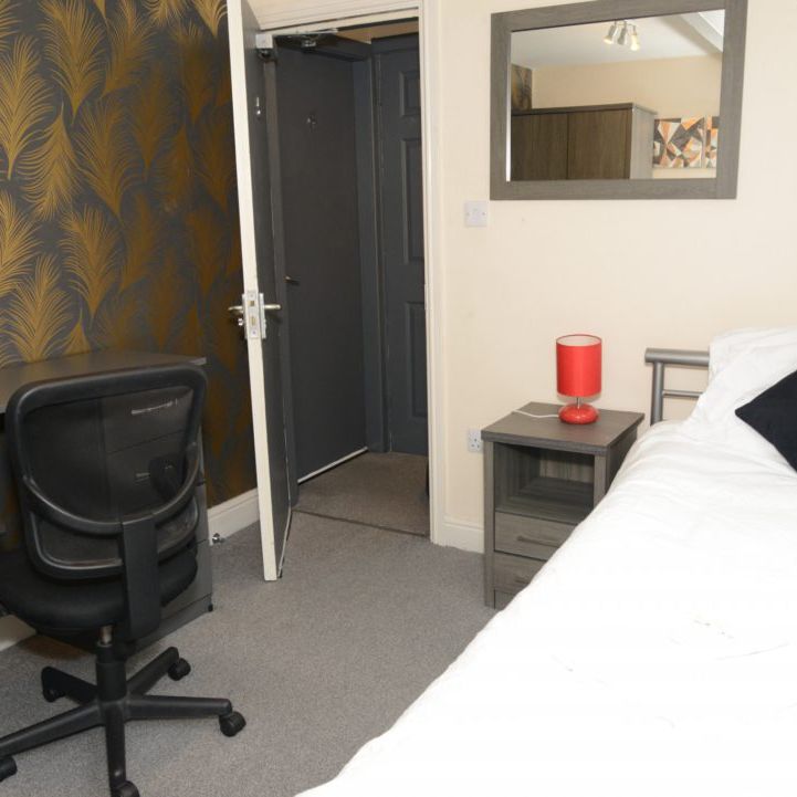 To Let : 143 Albert Road , Middlesbrough , TS1 2PP - Photo 1