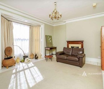 Market Square, Bicester, Oxfordshire, OX26 - Photo 2