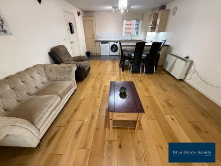 2 bedroom apartment to rent - Photo 3