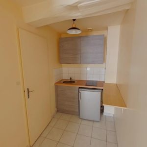 Location Appartement 1 pièce 20m² CHATELLERAULT 86100 - Photo 3
