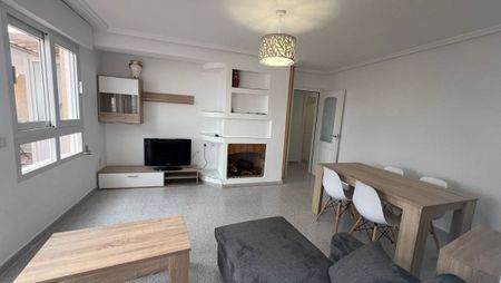 MODERN PENTHOUSE APARTMENT FOR LONG-TERM RENTAL IN TORREVIEJA - Photo 3