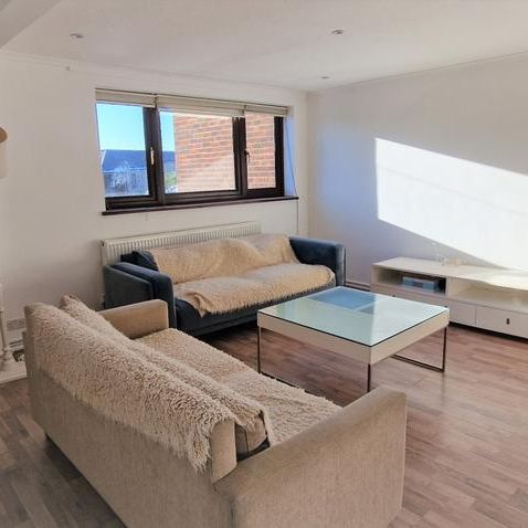 4 bedroom townhouse to rent - Photo 1
