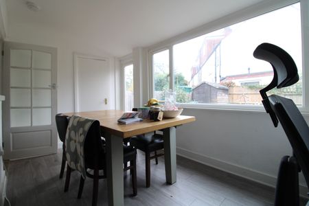 4 Bed Terraced House, Atkins Road, SW12 - Photo 3