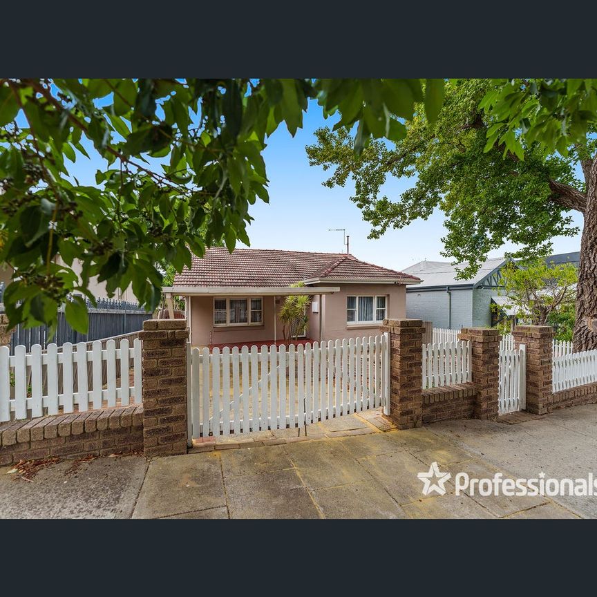 107B Moulden Avenue, Yokine, WA 6060 - Photo 2