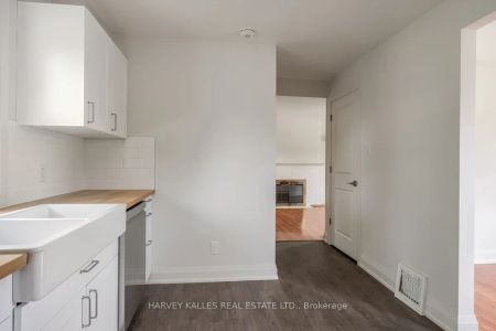 129 Major Mackenzie Drive E - Photo 5