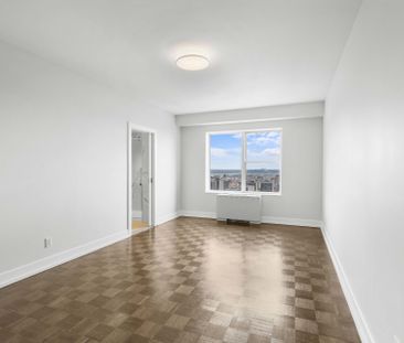 Condo for rent, Montréal (Ville-Marie) - Photo 1