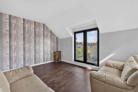 20 Drumadoon Square, Dundonald, Belfast, BT16 2QN - Photo 4