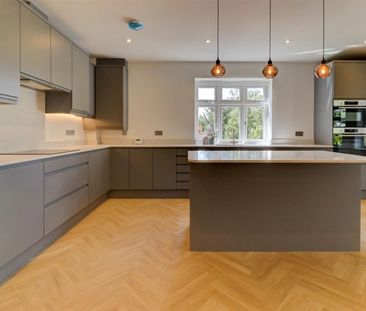 2 BED Apartment To rent - Photo 1