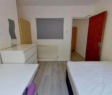 5 bedroom terraced house to rent - Photo 3