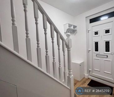 2 bedroom terraced house to rent - Photo 5