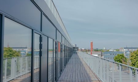 Et hjem med alt det, der gør livet lettere: Tagterrasse, træningsrum og tid til dig selv - Photo 4