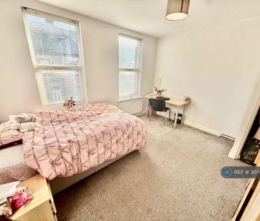 5 bedroom terraced house to rent - Photo 2