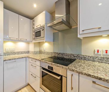 2 bedroom terraced house to rent - Photo 6