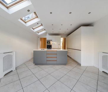 4 bedroom terraced house to rent - Photo 6