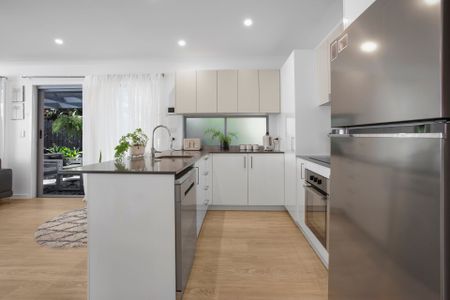 Quiet Home in Leafy Buderim Position&excl; - Photo 2