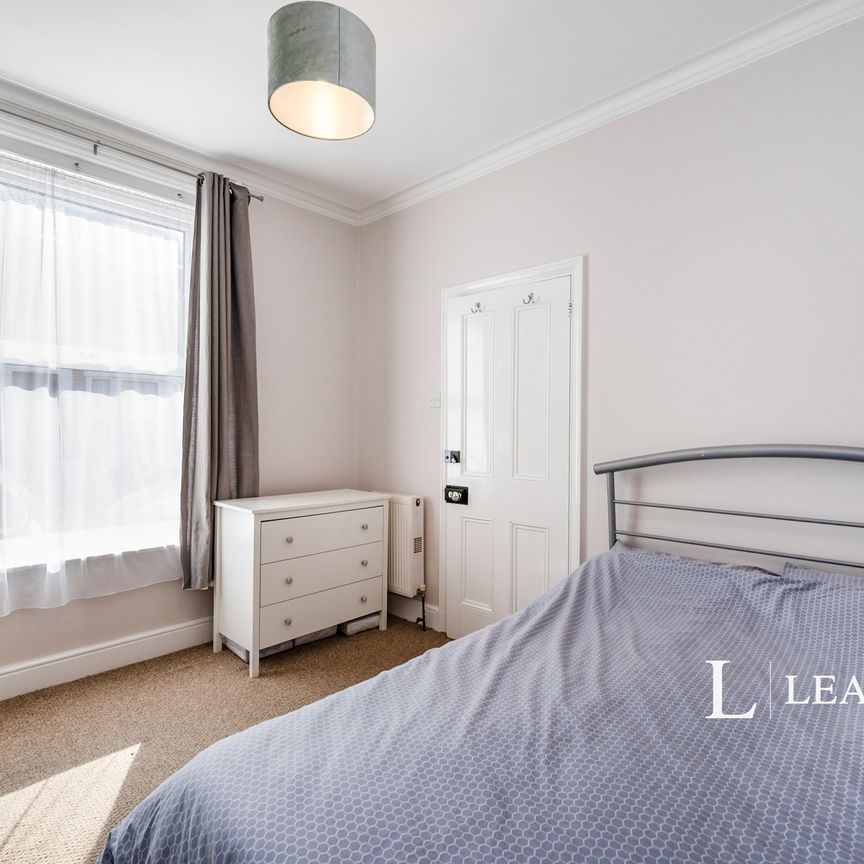 4 bedroom house to rent Harold Road, Southsea, PO4 - Photo 1