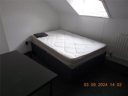 Student Properties to Let - Photo 1