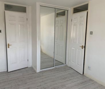 3 bedroom detached house to rent - Photo 5