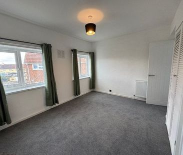 LEEDS CRESCENT - LANEHOUSE, DT4 0HG, Weymouth - Photo 2