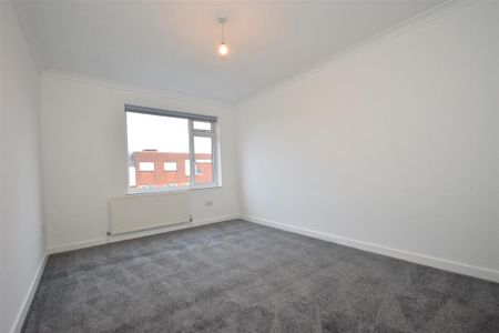 3 bedroom maisonette to rent - Photo 5