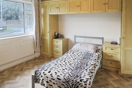 St. Martins Close, Exning, NEWMARKET - Photo 2