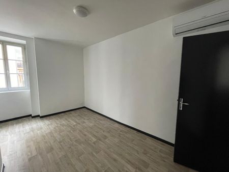 Location Appartement 3 pièces 52m² AUBENAS 07200 - Photo 3