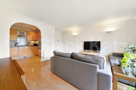 Boasting size, quality & location - Photo 2