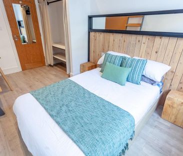 7 bedroom end of terrace house to rent - Photo 6