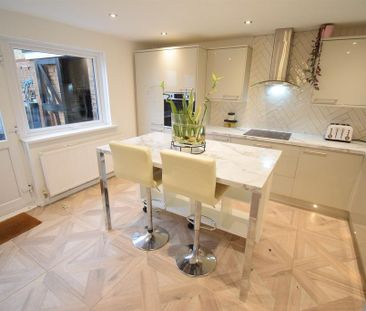 3 bedroom end of terrace house to rent - Photo 5