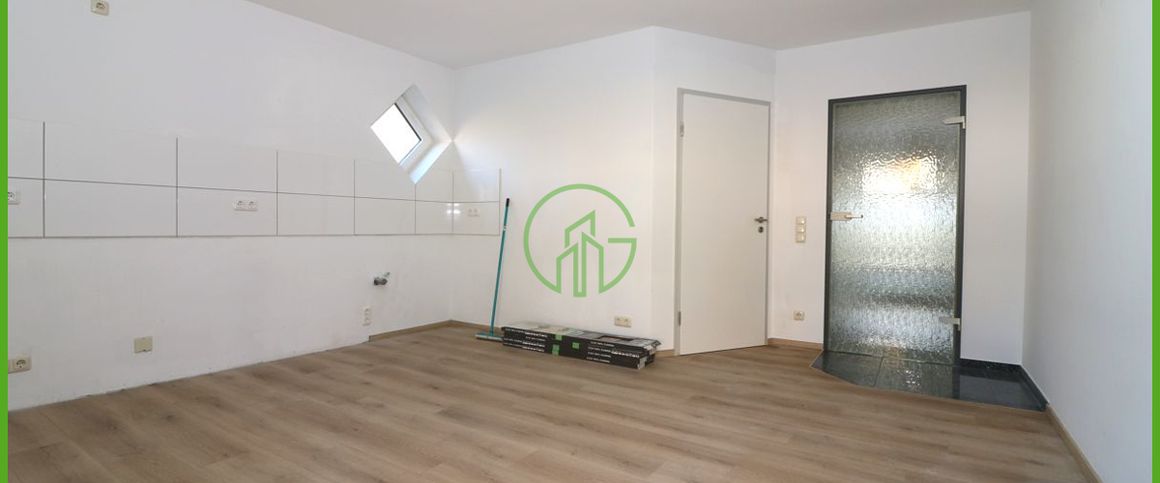 # STOCKHEIM # Erdgeschoss! Seniorengerechte 3-Zimmer-Wohnung mit ca. 103 m² und Terrasse. - Photo 1