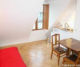 Logement à Paris, Location meublée - Photo 5