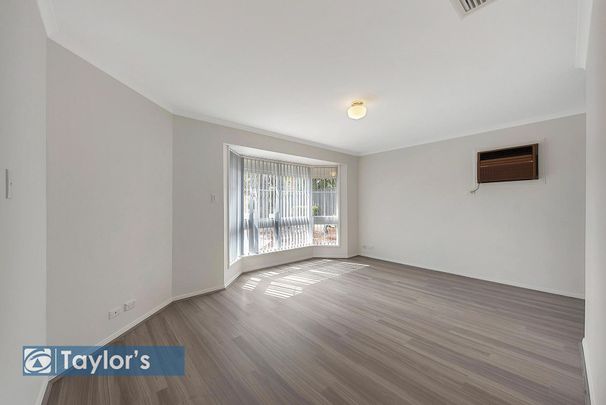 4 BEDROOMS PLUS DUAL DRIVEWAYS - ROOM FOR BOAT/VAN! - Photo 1