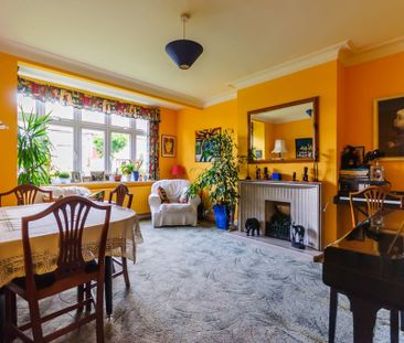 Room in a Shared House, Aylward Road, SW20 - Photo 3