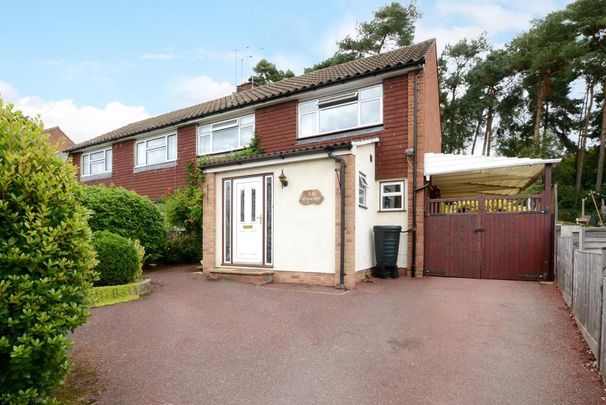3 bedroom semi-detached house to rent - Photo 1