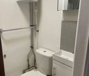 Studio Flat, St Aubyns, BN3 - Photo 4