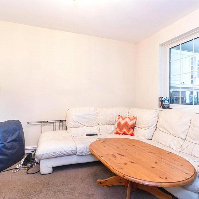 7 bedroom semi-detached house to rent - Photo 1