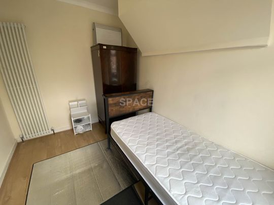 Cumberland Road, Reading - Photo 1