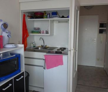 Location Appartement 1 pièce 23m² POITIERS 86000 - Photo 4